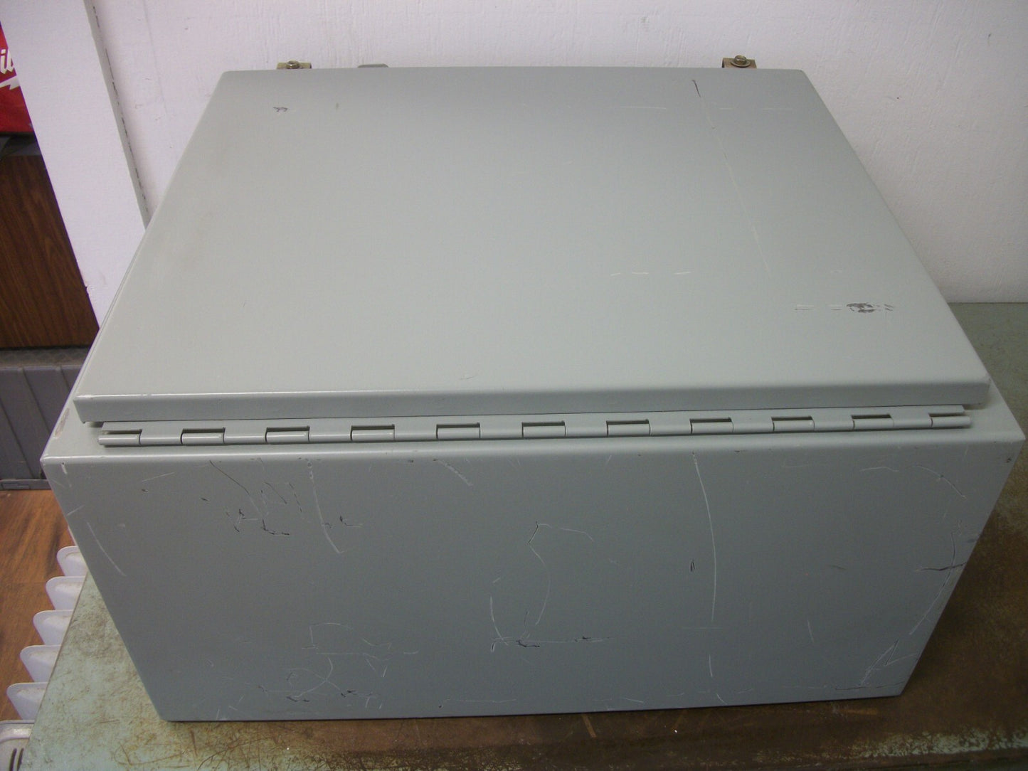 HOFFMAN 24 X 20 X 12 ENCLOSURE TYPE 12,13 A-242012LP