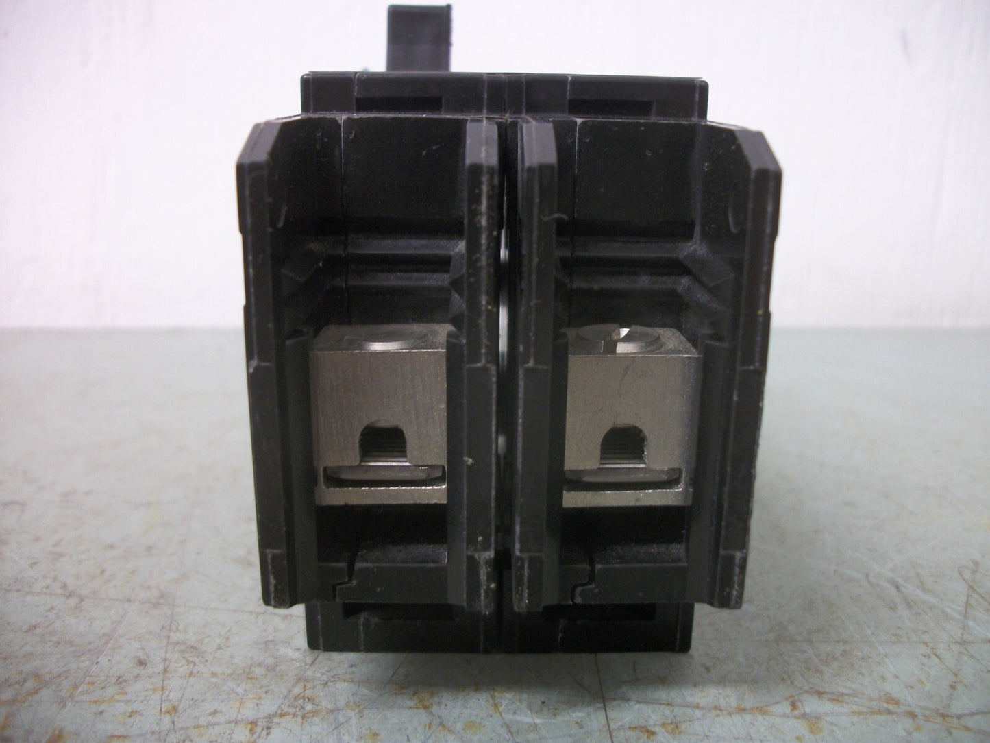 SIEMENS BQD CIRCUIT BREAKER BQD215 15AMP 480VOLT 2POLE NOB