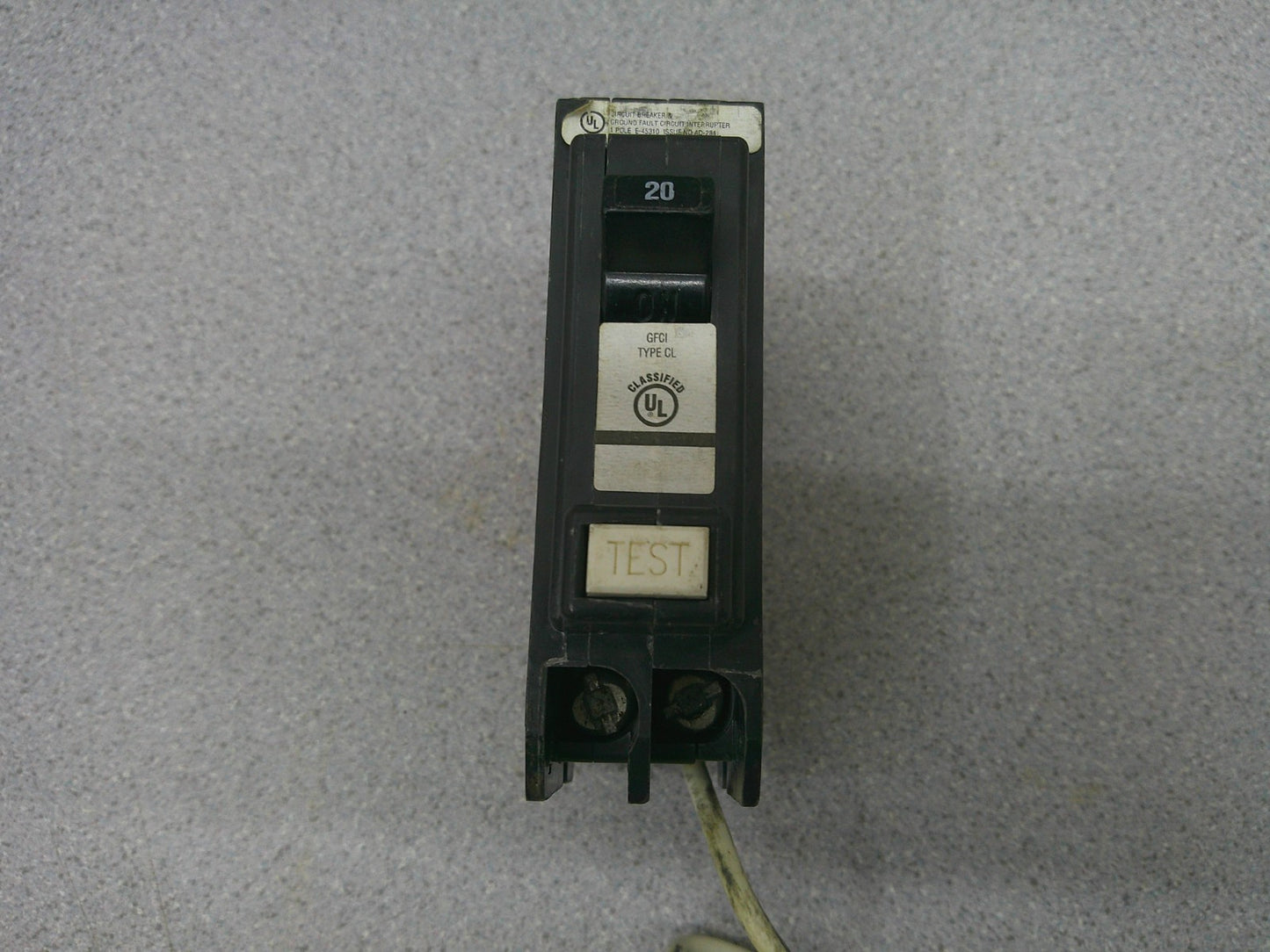 CUTLER-HAMMER GFCI CL CIRCUIT BREAKER CL120GFT 20AMP 120VOLT 1POLE