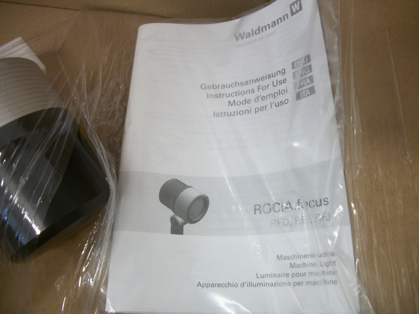 WALDMANN ARTICULATED ARM 10 BEAM LIGHT FIXTURE 113182000-00680110