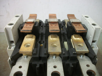 SIEMENS CONTACTOR 3RT1054-6AF36 140AMP 127VCOIL 3PH 600V 125HP NOB