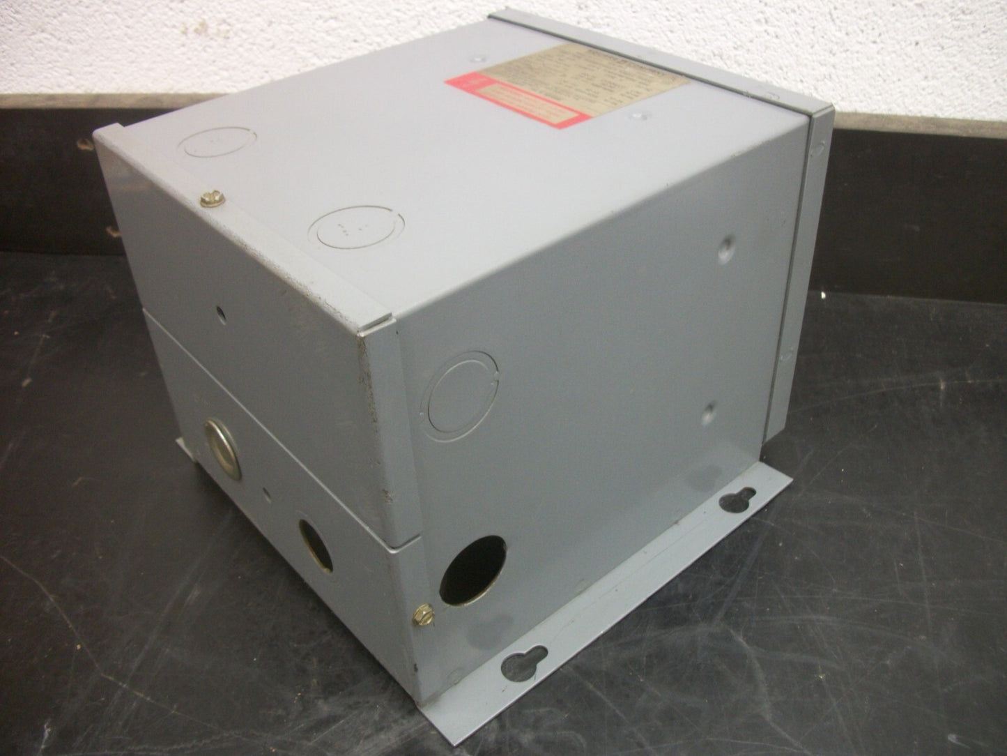 SQUARE D 1.5KVA 1PH TRANSFORMER 1.5S6FIS HV 120X240 LV 120/240