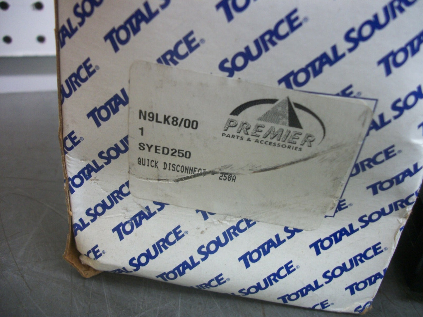 TOTAL SOURCE PREMIER QUICK DISCONNECT SWITCH SYED250 250AMP NIB