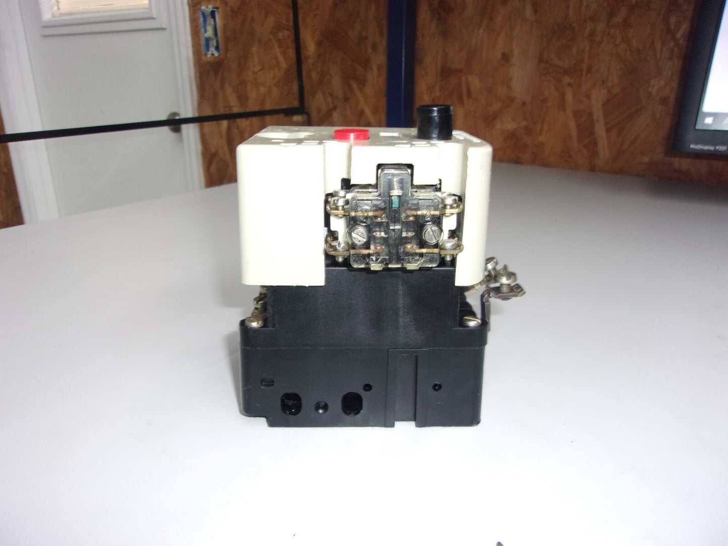 KLOCKNER-MOELLER MANUAL MOTOR STARTER PKZM 3-4-U-NA 2.2-3.8AMP