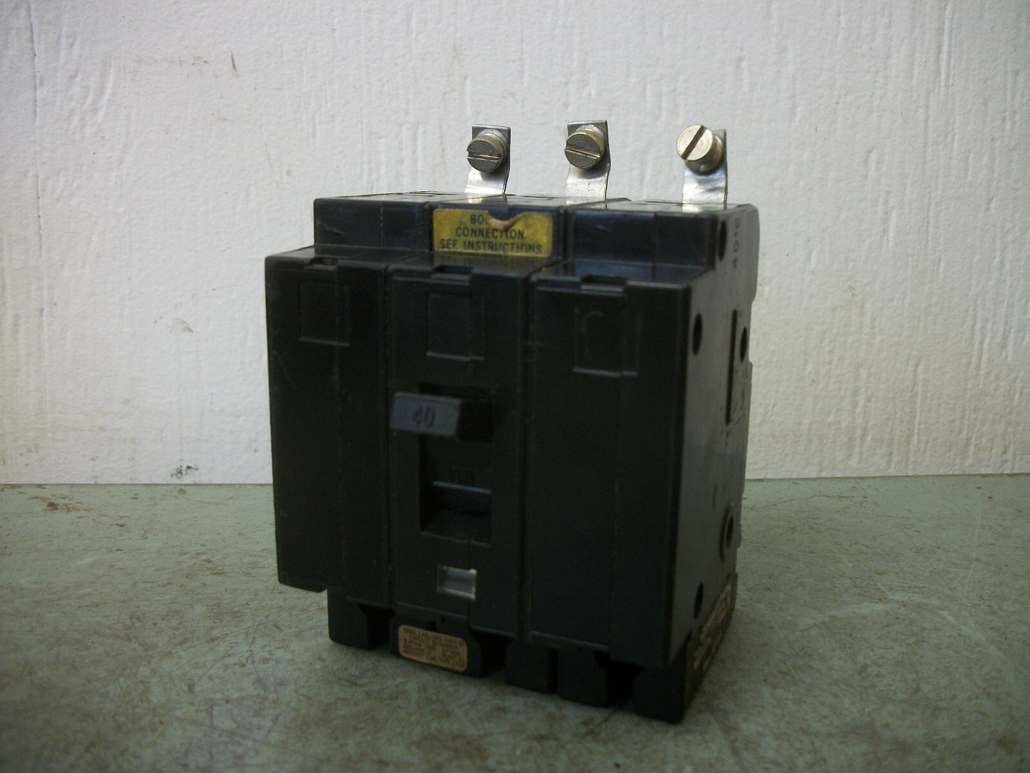SQUARE D EHB CIRCUIT BREAKER EHB34040 40AMP 480VOLT 3POLE
