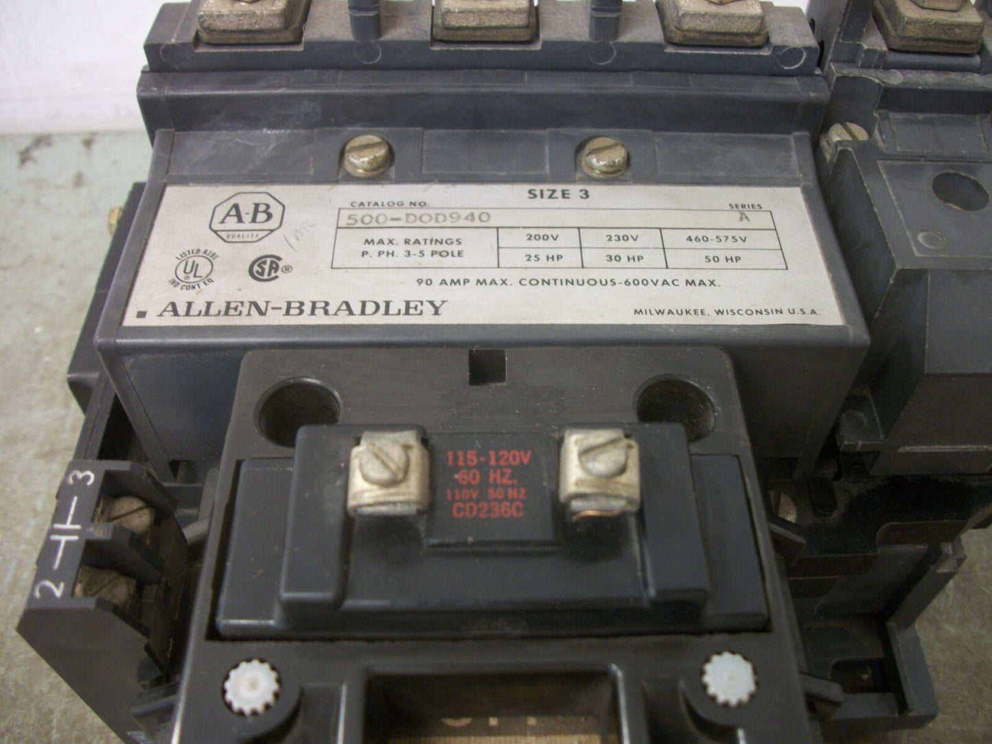 ALLEN-BRADLEY SIZE 3 CONTACTOR 500-DOD940 90AMP 120VCOIL 3PH 600VOLT 50HP