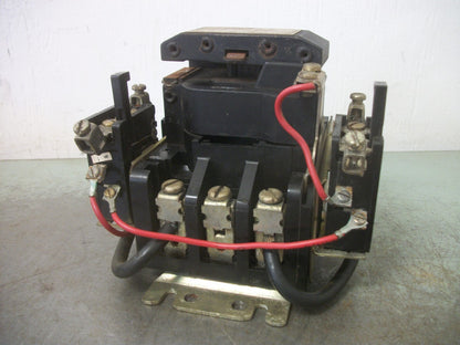 GE SIZE 2 MOTOR STARTER CR106D0 45AMP 600VCOIL 3PH 600V 25HP