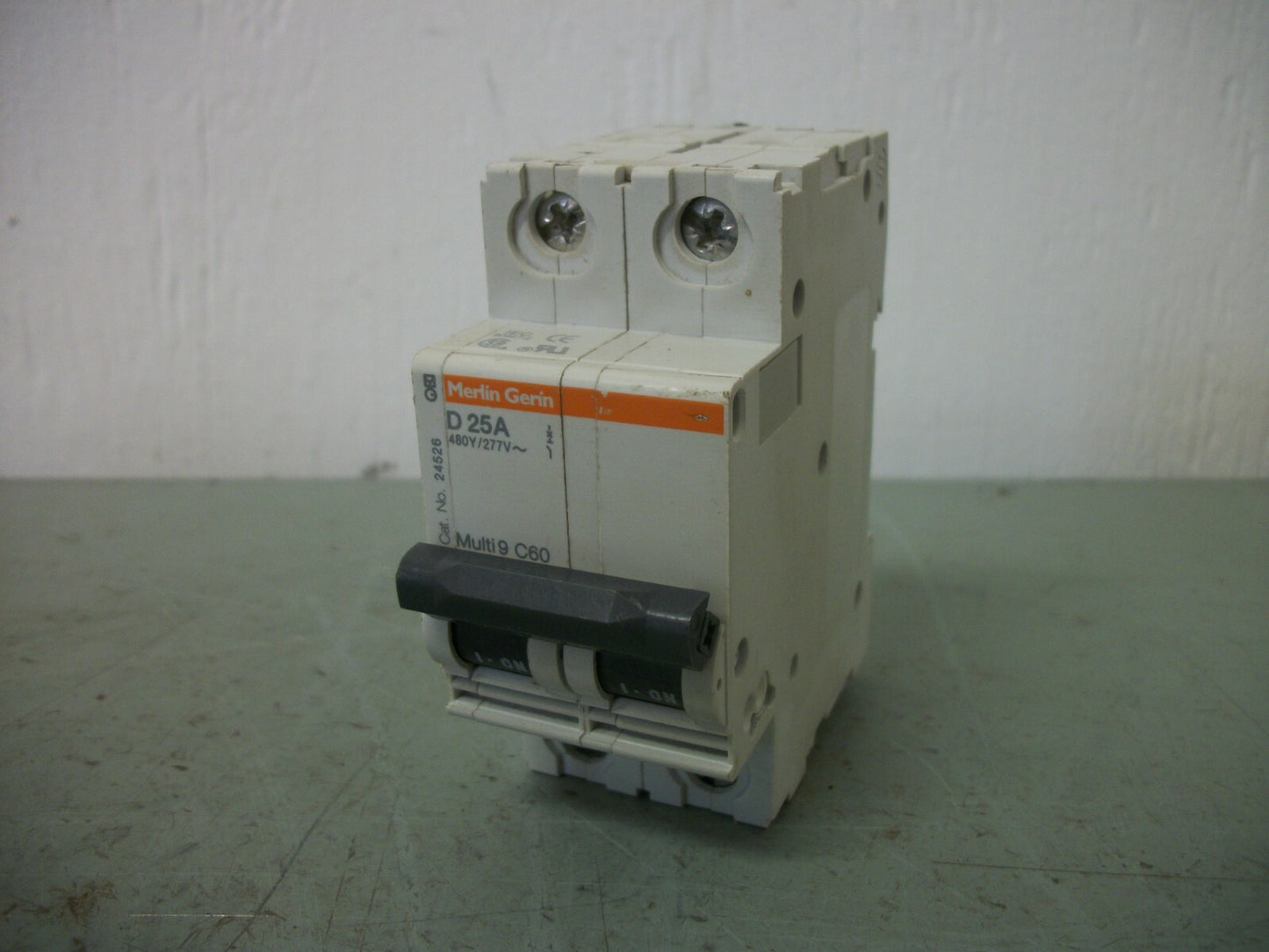MERLIN GERIN MULTI9 C60 MOTOR CIRCUIT BREAKER MG24526 25AMP 480VOLT 2POLE