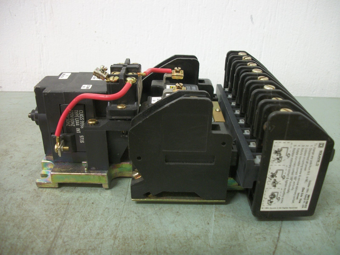 SQUARE D 30AMP 10POLE LIGHTING CONTACTOR 8903LXO1000 120VCOIL 600VOLT