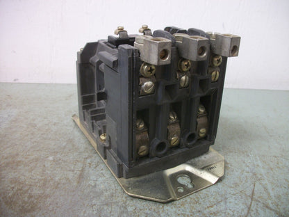 ALLEN-BRADLEY SIZE 2 CONTACTOR 500F-COD930 45AMP 120VCOIL 3PH 600V 25HP