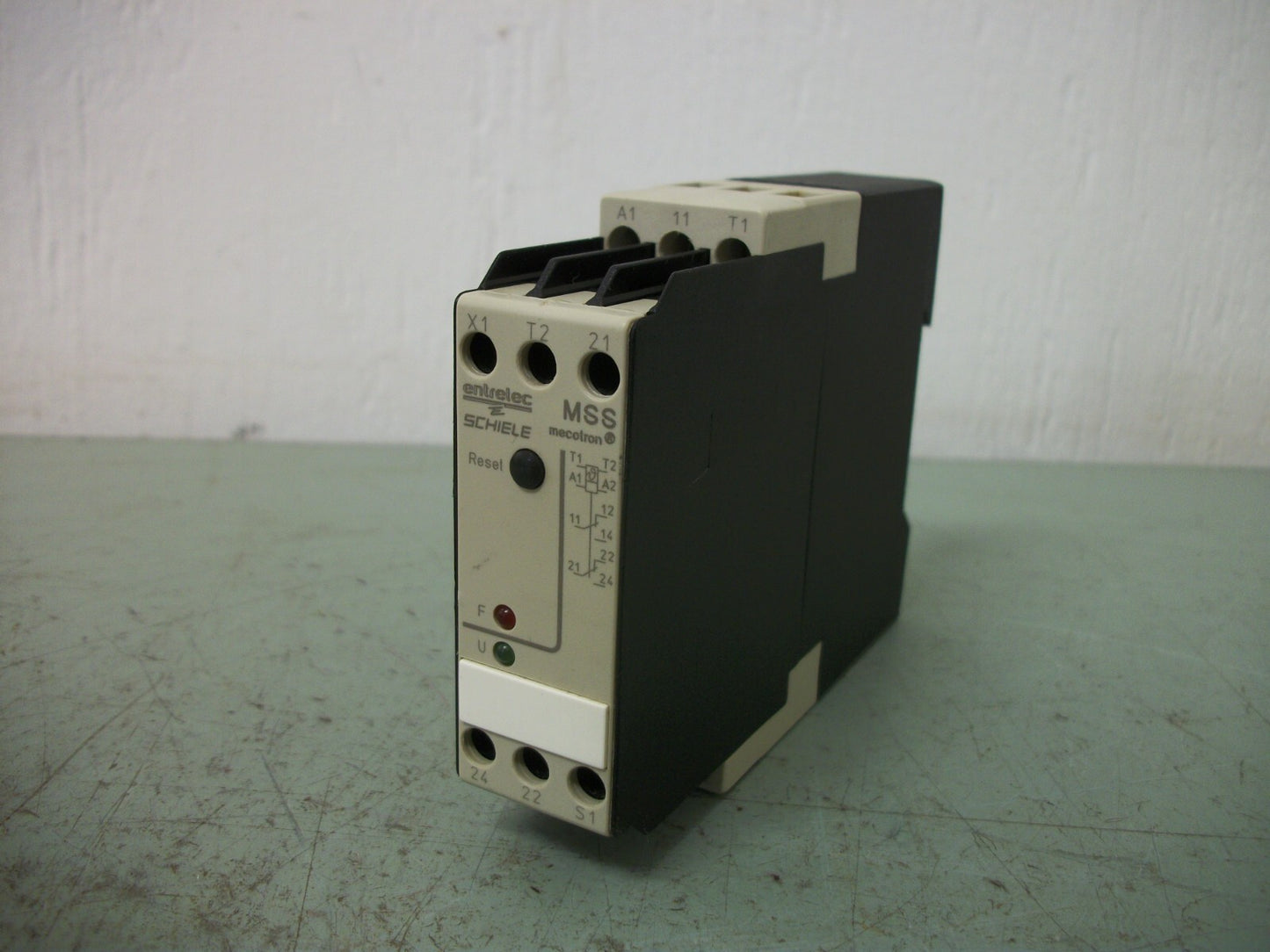 ENTRELEC THERMISTOR MOTOR PROTECTION RELAY MODULE MSS 110-130VOLT