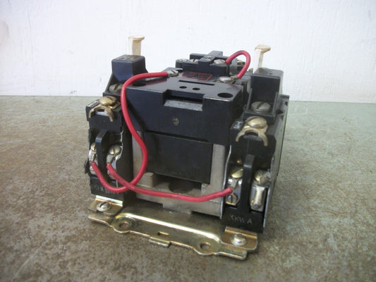ALLEN-BRADLEY SIZE 0 MOTOR STARTER 709-AOD103 120VCOIL 3PH 600V 5HP