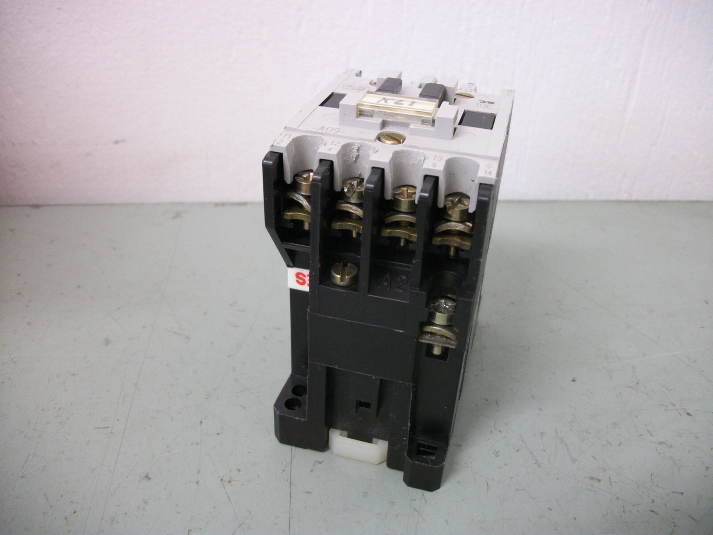 ALLEN-BRADLEY CONTACTOR 100-A09ND3 9AMP 120VCOIL 3PH 600V 7.5HP