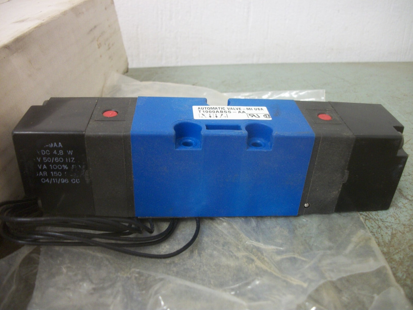 AUTOMATIC VALVE SOLENOID VALVE T1000ABSS-AA NIB 120VOLT 4.8WATT 150PSIG NIB