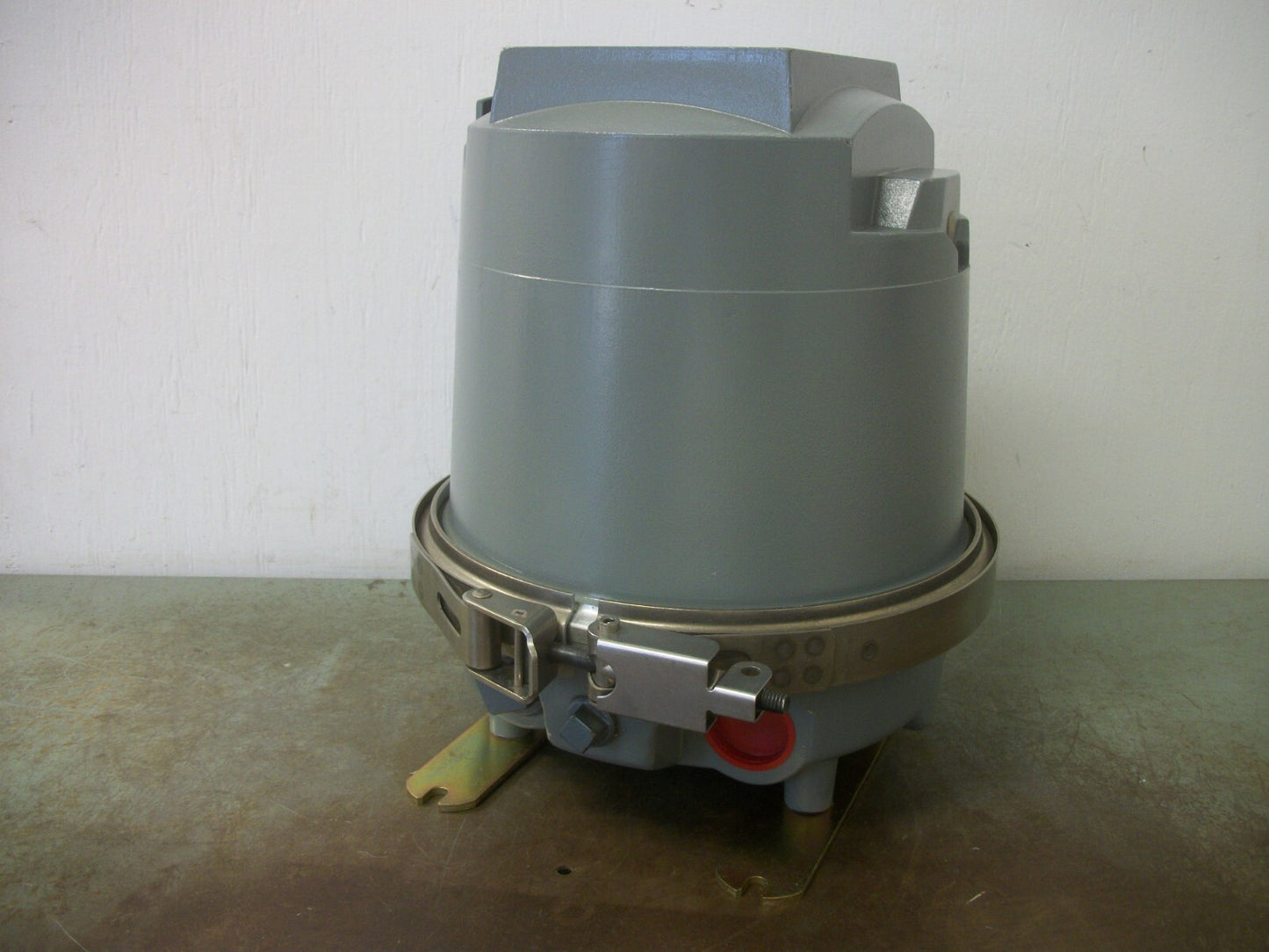 ALLEN-BRADLEY ENCL 705-AUA SIZE 0 REV MOTOR STARTER 240VCOIL 3PH 600V 5HP NEW