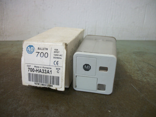 ALLEN-BRADLEY 3PDT PLUG-IN RELAY 700-HA33A1 10AMP 120VOLT NIB
