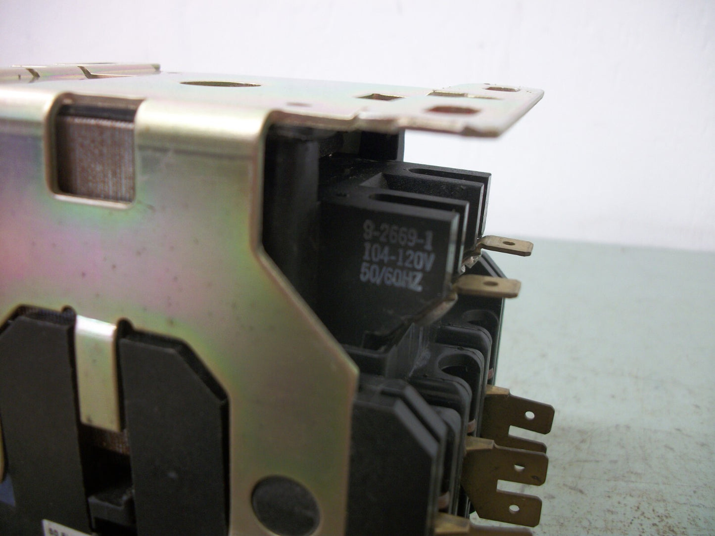 CUTLER-HAMMER DEF PURPOSE CONTACTOR C25FNF350 50AMP 120VCOIL 3PH 600V 30HP NOB