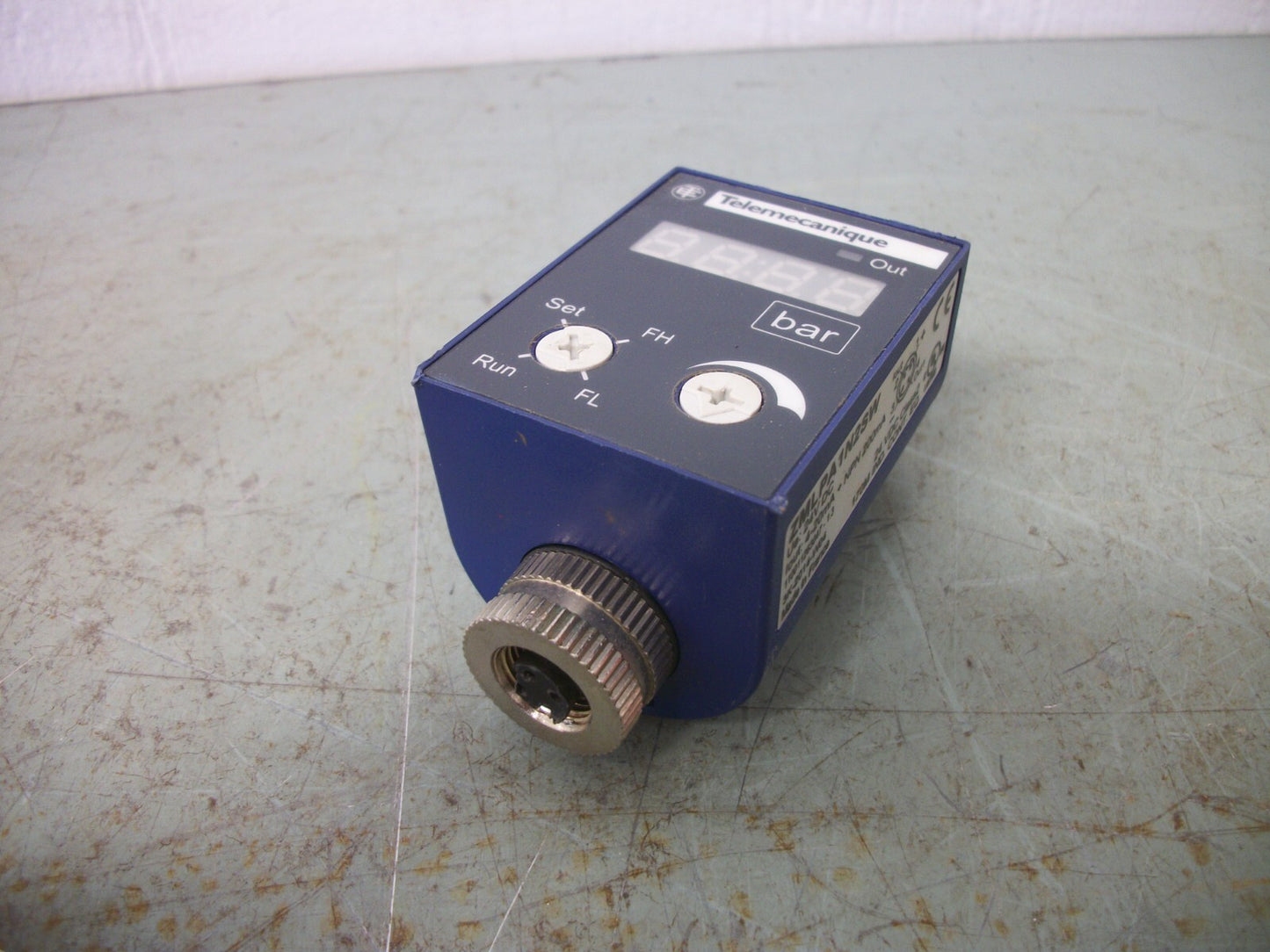 TELEMECANIQUE LED DISPLAY PRESSURE SENSOR ZMLPA1N2SW 24VDC 4-20mA