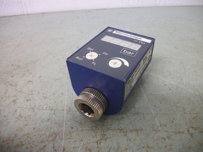 TELEMECANIQUE LED DISPLAY PRESSURE SENSOR ZMLPA1N2SW 24VDC 4-20mA