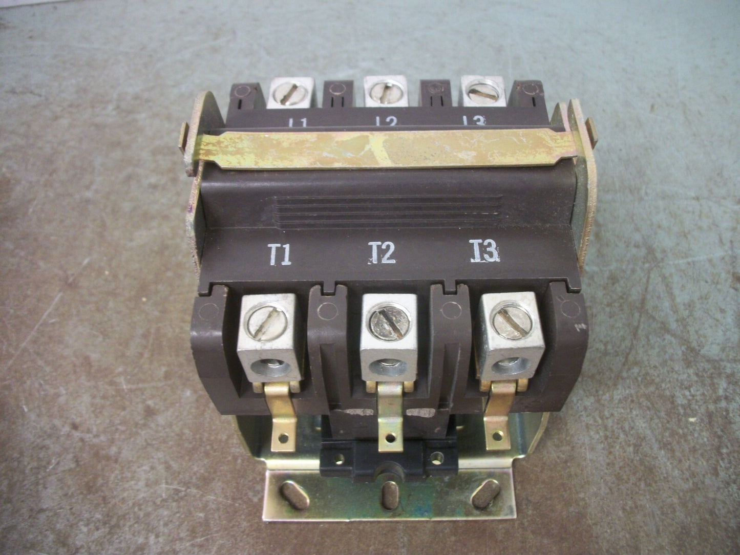 JOSLYN CLARK DEFINITE PURPOSE CONTACTOR A77-288520A-3 90AMP 240VCOIL 3PH 600V