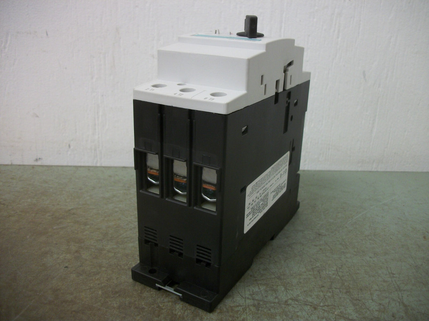 SIEMENS MOTOR CIRCUIT BREAKER 3RV1031-4HA10 40-50AMP