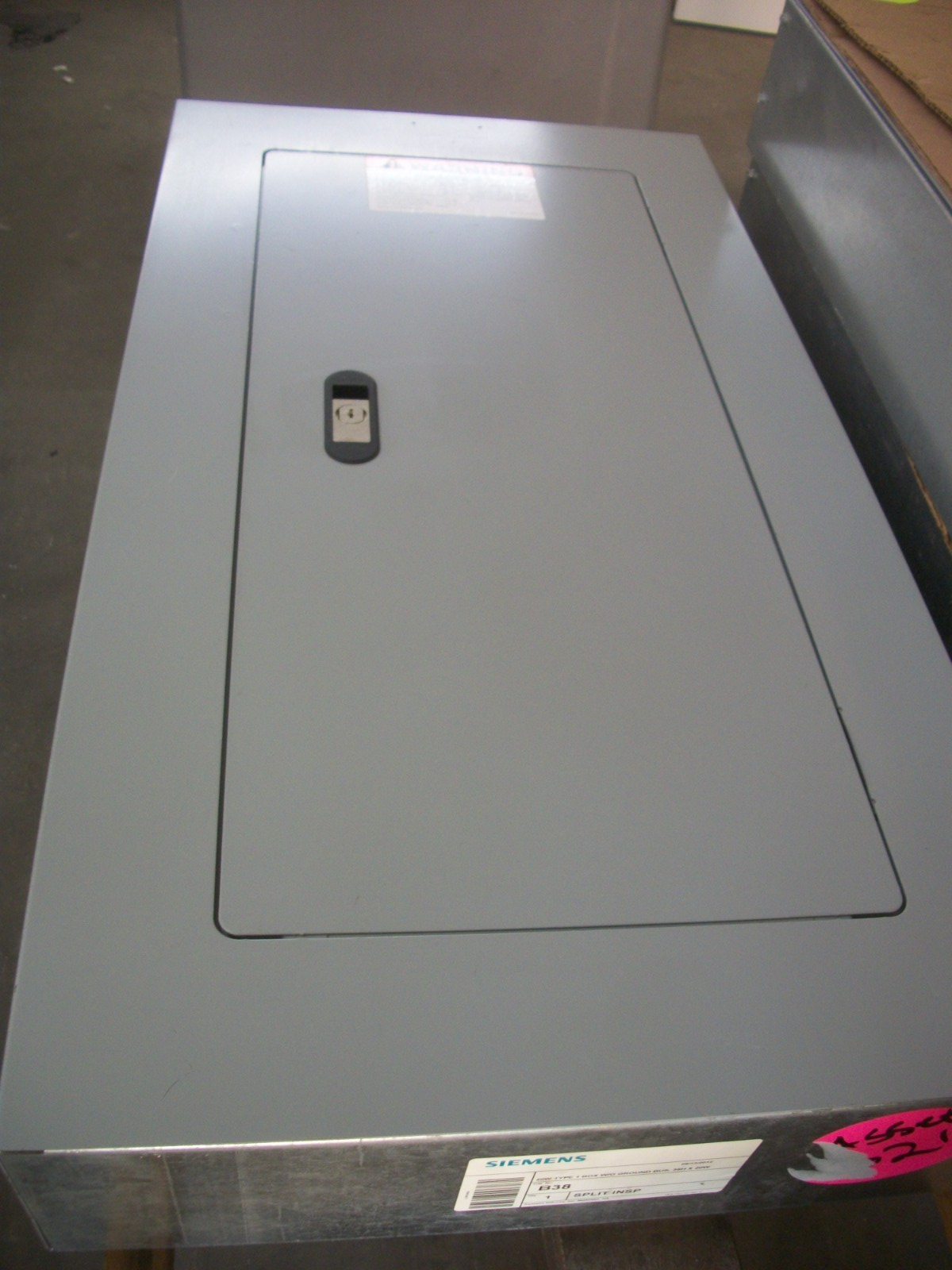 SIEMENS P1 LOAD CENTER PANELBOARD NGB 125AMP 480Y/277VOLT 3PH W/150A MAIN