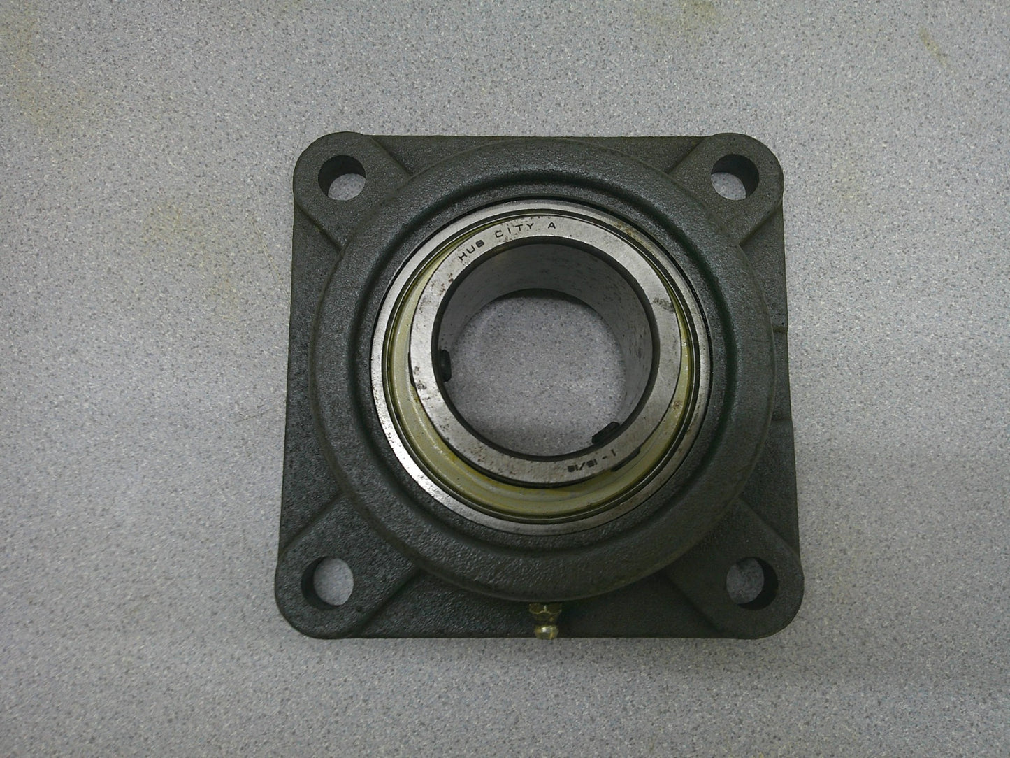 HUB CITY FLANGE PILLOW BLOCK BEARING FB90-4 1-15/16
