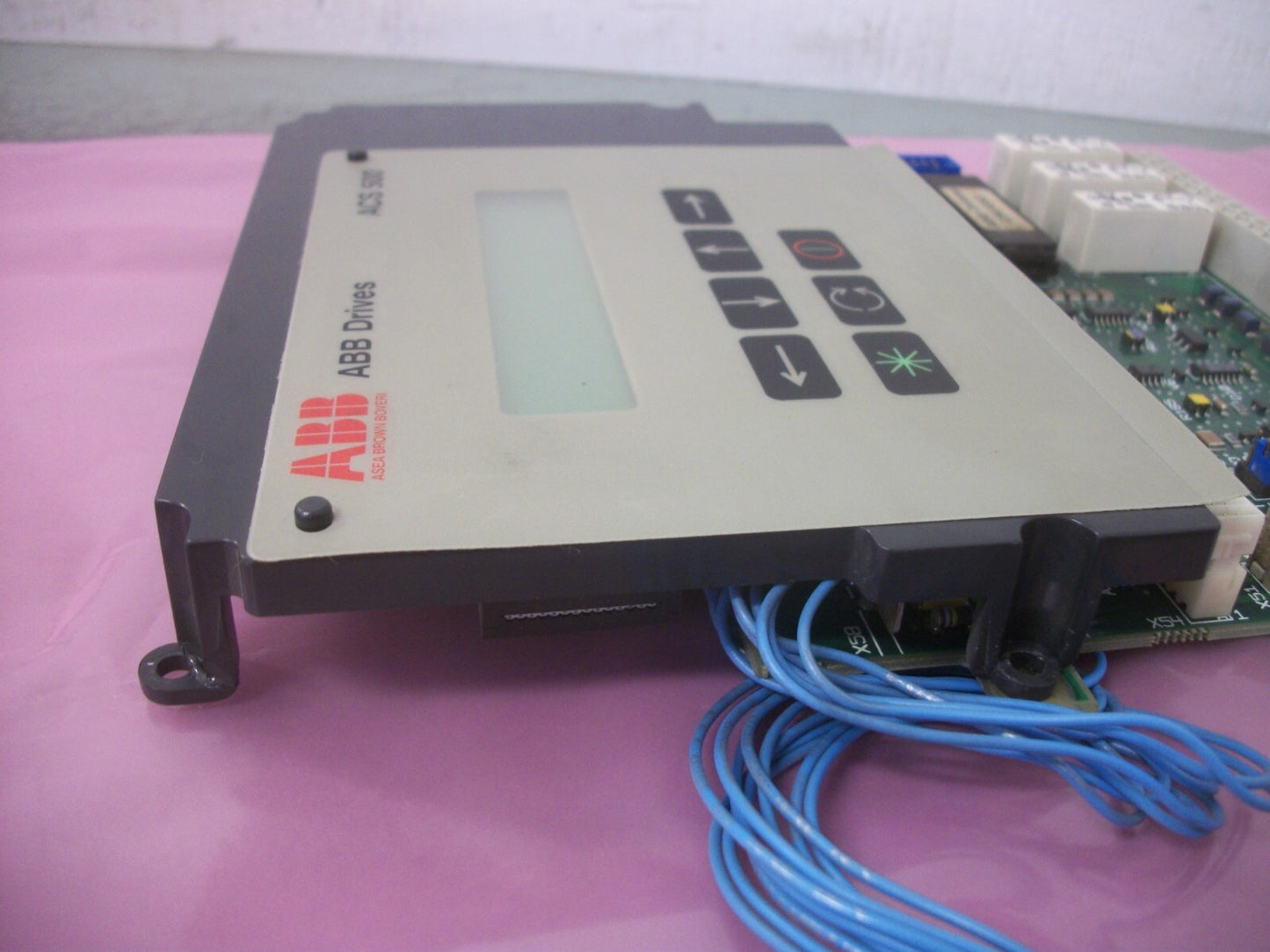 ABB ACS 500 AC DRIVE CONTROL BOARD WITH KEYPAD 3BSE003195R1