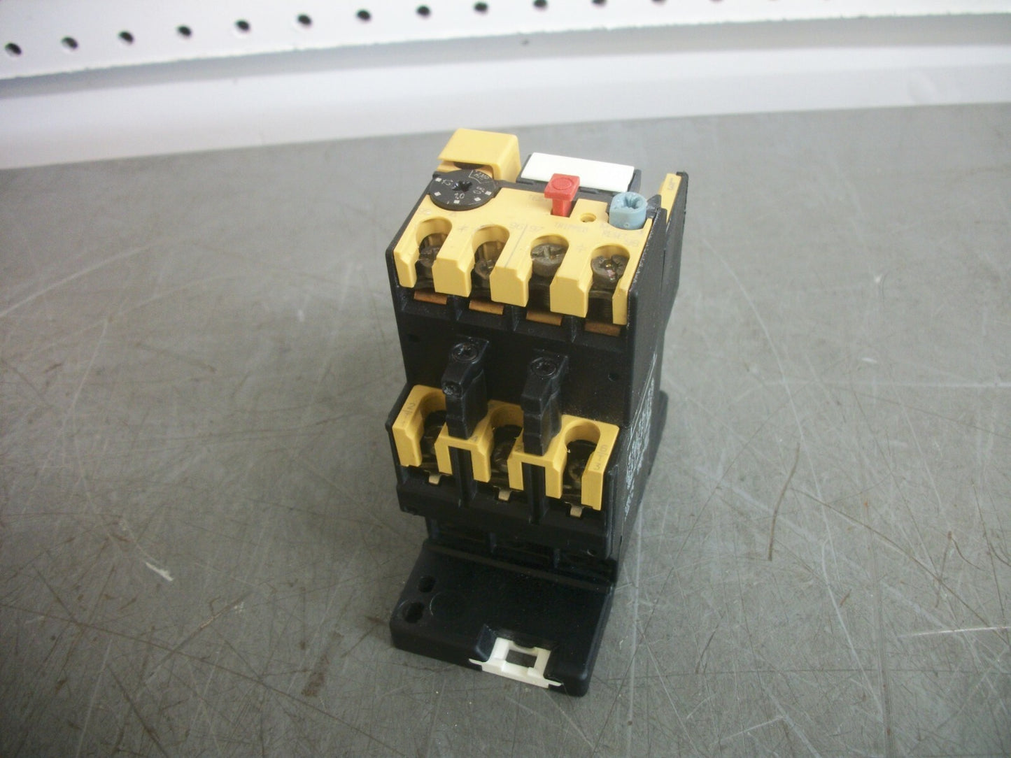 ALLEN-BRADLEY OVERLOAD RELAY 193-BSB12 0.8-1.2AMP