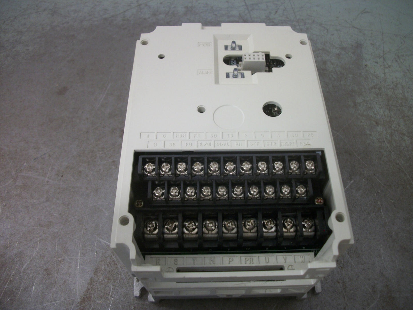 MITSUBISHI FREQROL-A024 0.4KW INVERTER DRIVE FR-A024-0.4K 230VOLT 3PH 3AMP