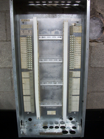 GENERIC 36X18X6 ENCLOSURE