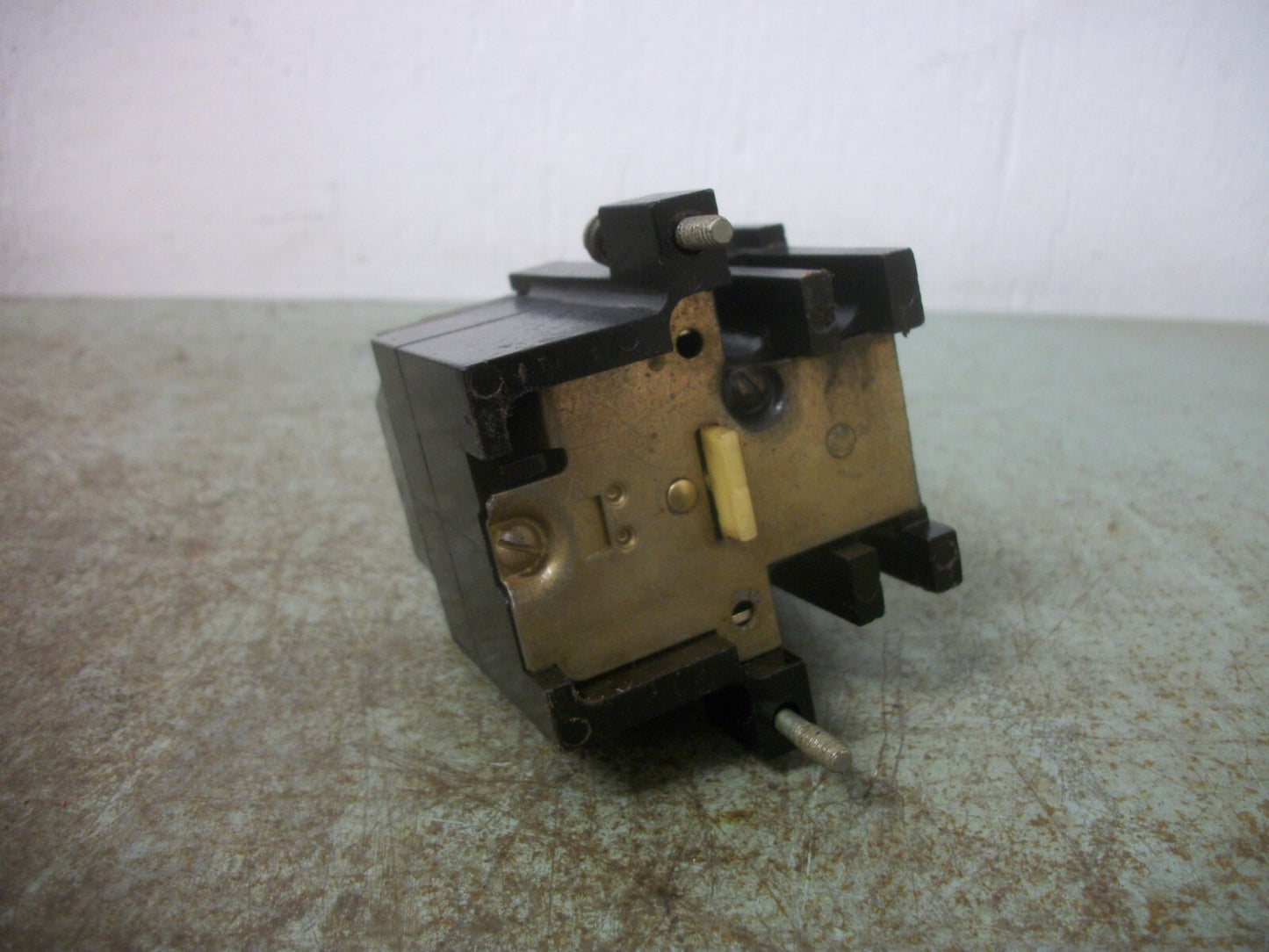 ALLEN-BRADLEY AC CONTROL RELAY PNEUMATIC TIMING UNIT 700-NT SERIES C