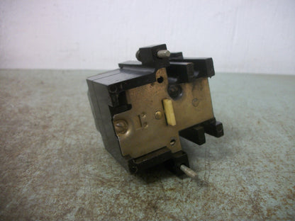 ALLEN-BRADLEY AC CONTROL RELAY PNEUMATIC TIMING UNIT 700-NT SERIES C