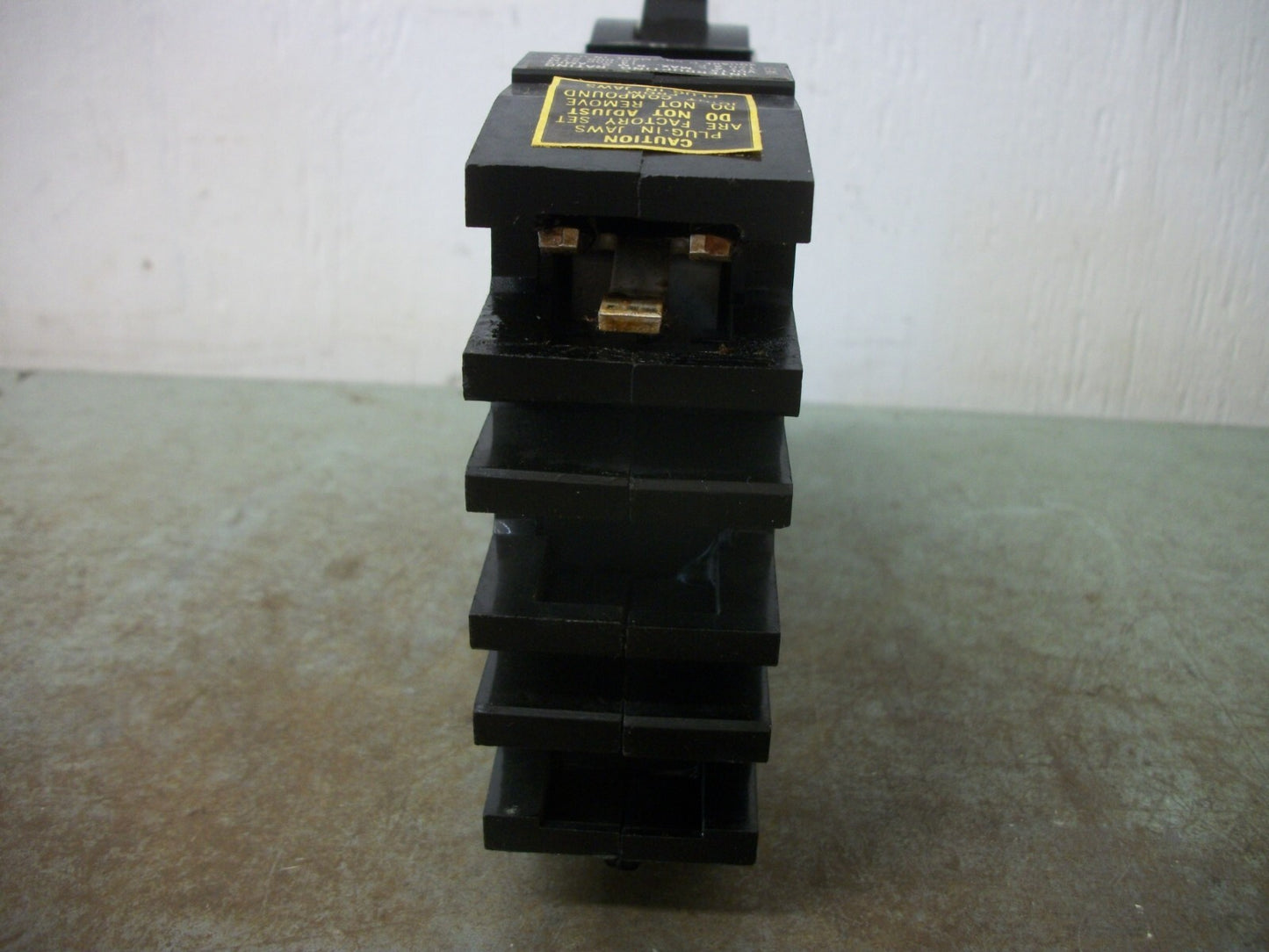 SQUARE D I-LINE FY CIRCUIT BREAKER FY14020A 20AMP 277VOLT 1POLE BLACK