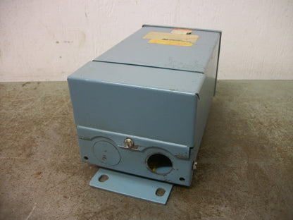 MAGNETEK JEFFERSON .250KVA 1PH TRANSFORMER 211-041 HV 240X480 LV 120/240