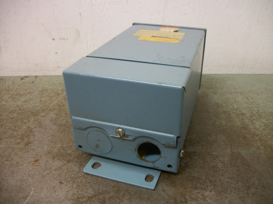 MAGNETEK JEFFERSON .250KVA 1PH TRANSFORMER 211-041 HV 240X480 LV 120/240