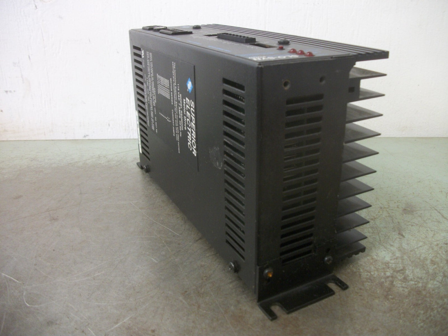 SUPERIOR ELECTRIC SLO-SYN 2000 MOTOR DRIVE SS2000D6 115VAC 7AMP