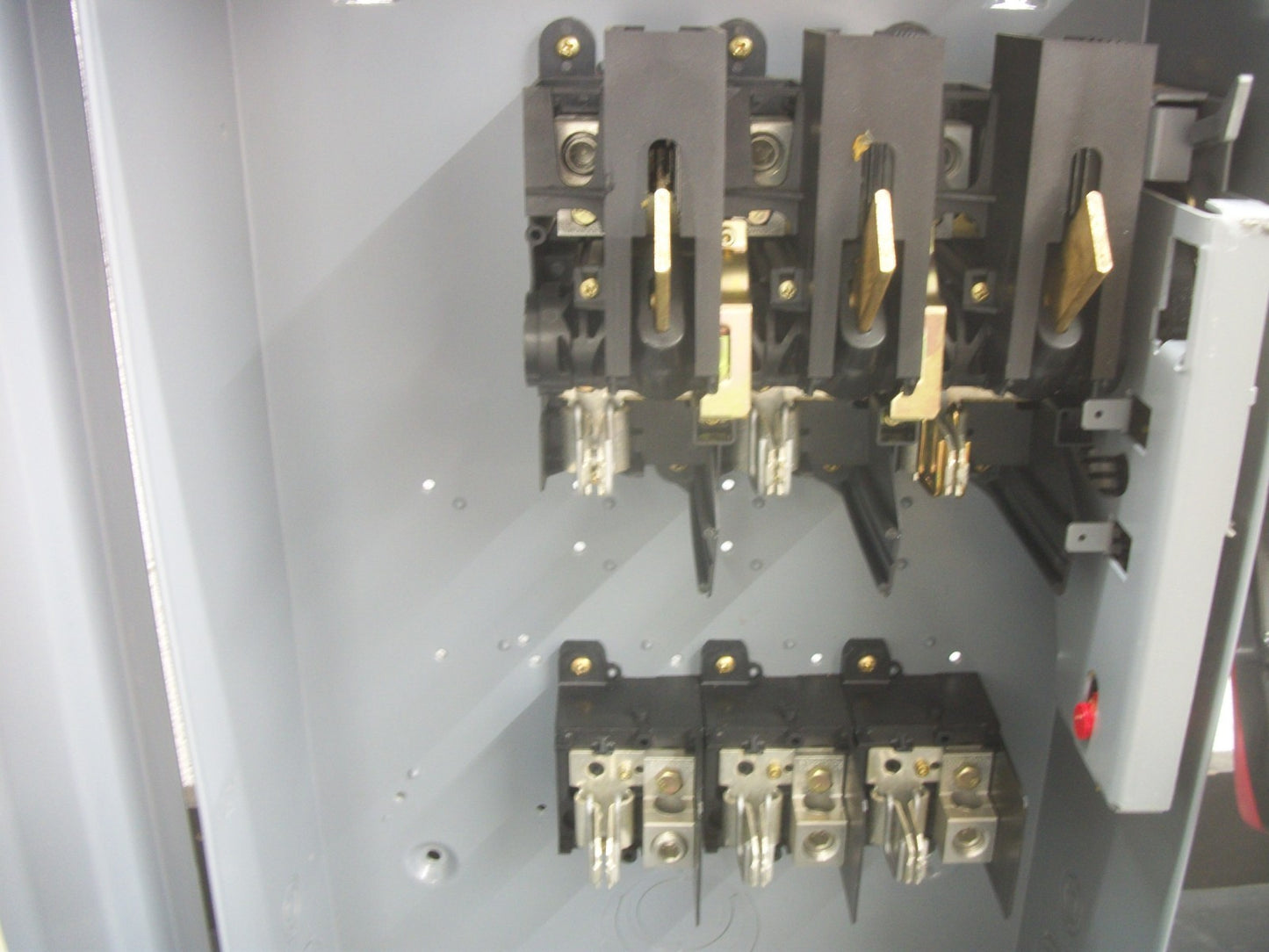 SQUARE D DISCONNECT TYPE 1 H364 200AMP 600VOLT 3POLE FUSIBLE