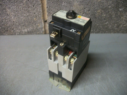 SQUARE D CONTROL RELAY 8501XO40 120VCOIL W/LATCHING RELAY ATTACHMENT 8501XL