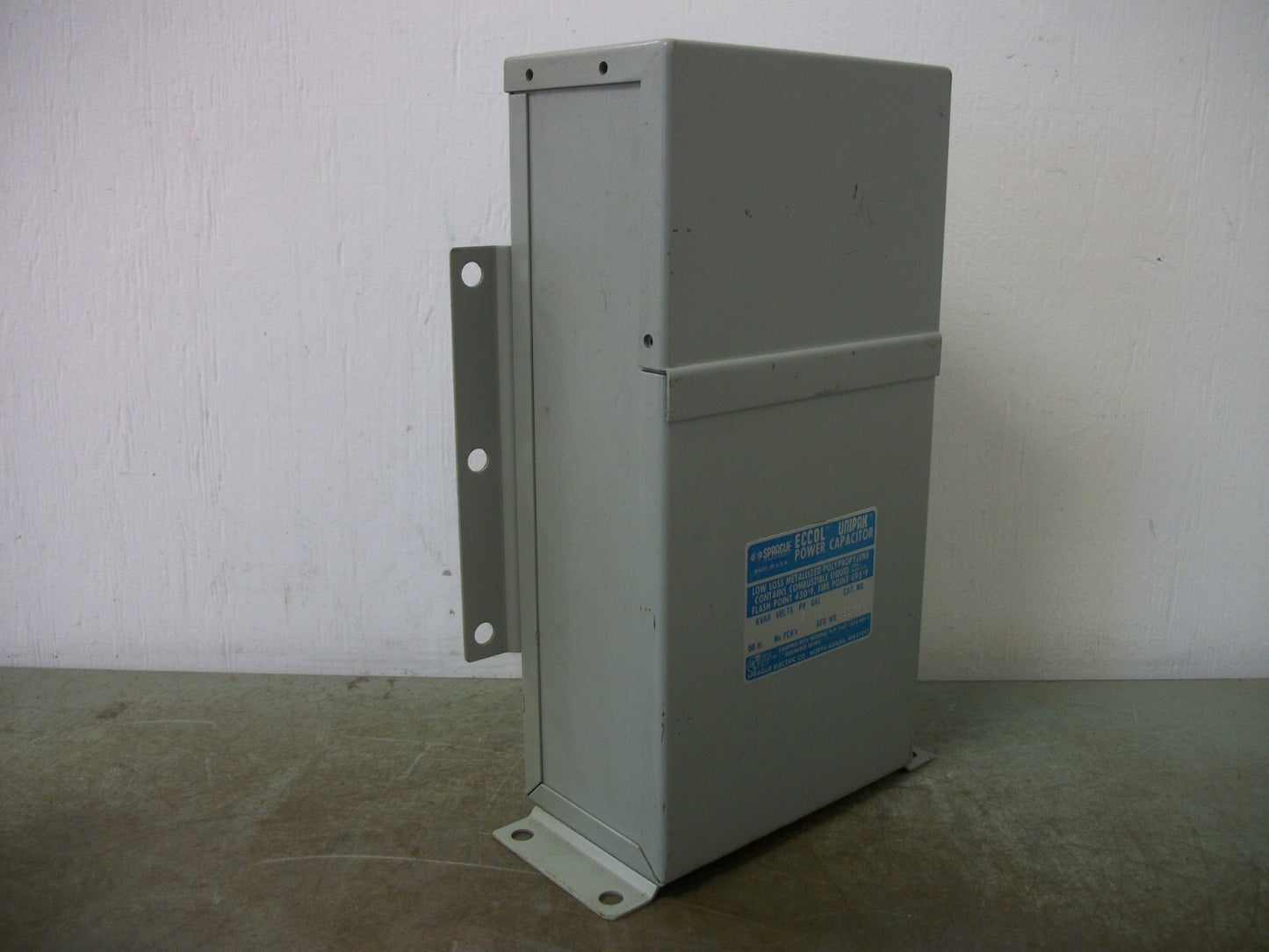 SPRAGUE ECCOL UNIPAK POWER CAPACITOR 443PNU 4KVAR 480VOLT 3PH NOB