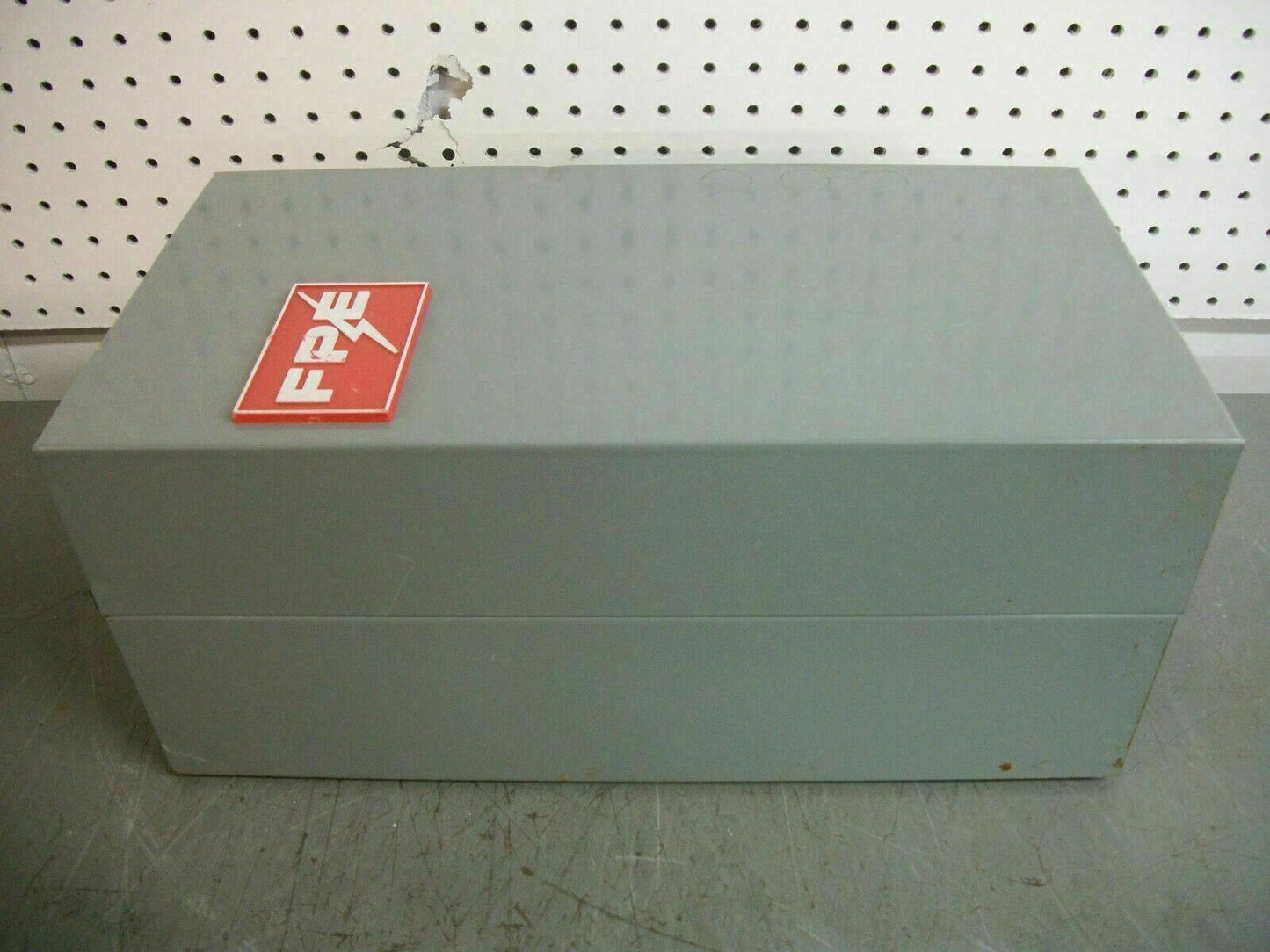 FEDERAL PACIFIC ENCL 100AMP LIGHTING CONTACTOR TYPE 1 4104 CU33L-01 120VCOIL NOB