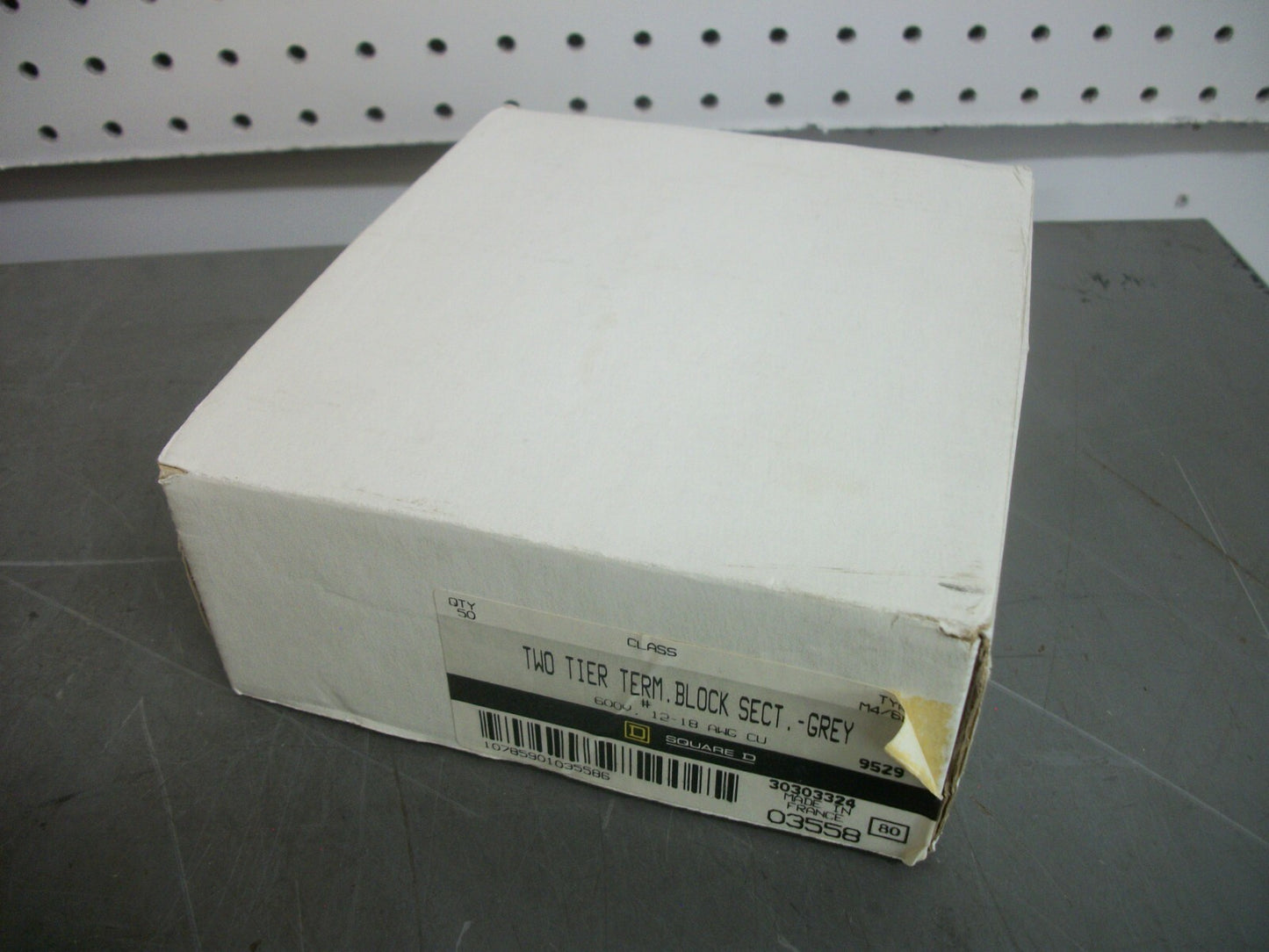 SQUARE D BOX OF 50 TWO TIER TERMINAL BLOCKS 9080M4/6D2 NIB