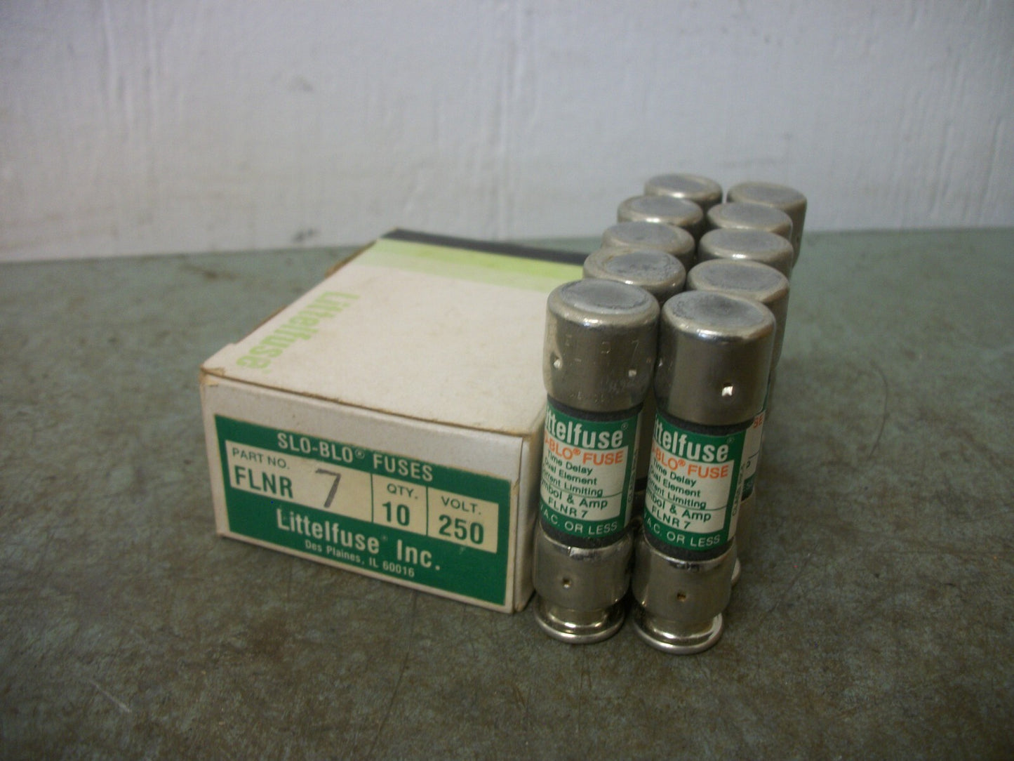 LITTELFUSE BOX OF 10 SLO-BLO FUSES FLNR7 7AMP 250VOLT NIB