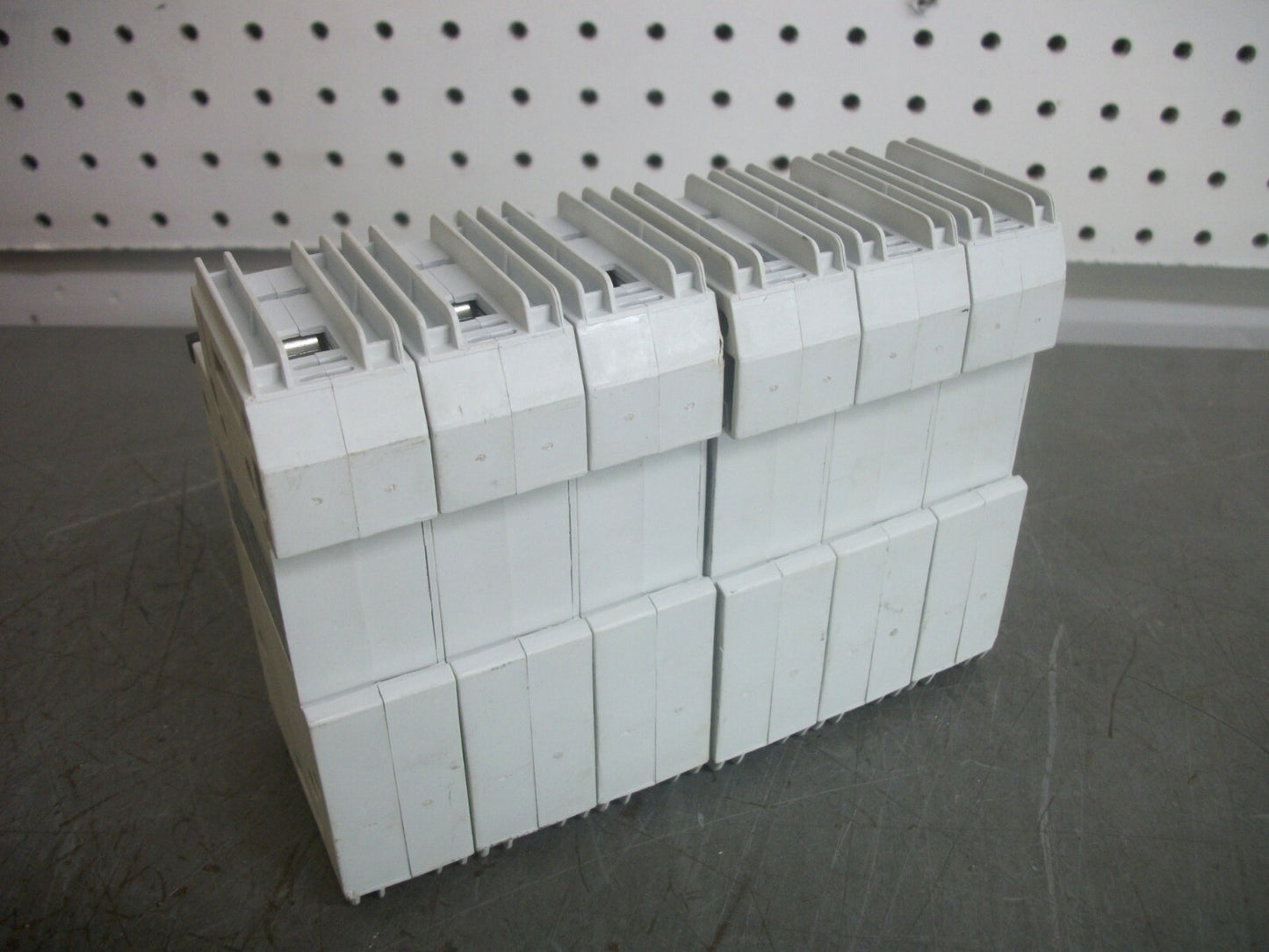 BUSSMANN LOT OF 2 CIRCUIT BREAKERS CCD-3-30 30AMP 600VOLT 3POLE NOB