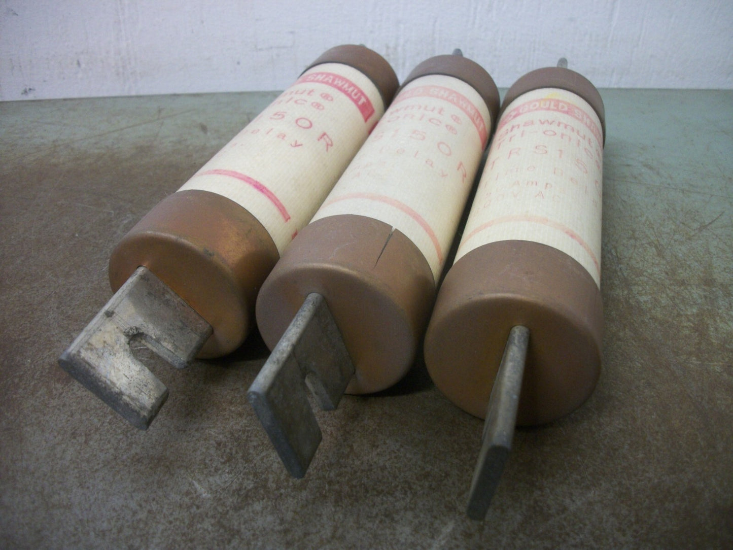 GOULD SHAWMUT LOT OF 3 TRI-ONIC FUSES TRS150R 150AMP 600VOLT