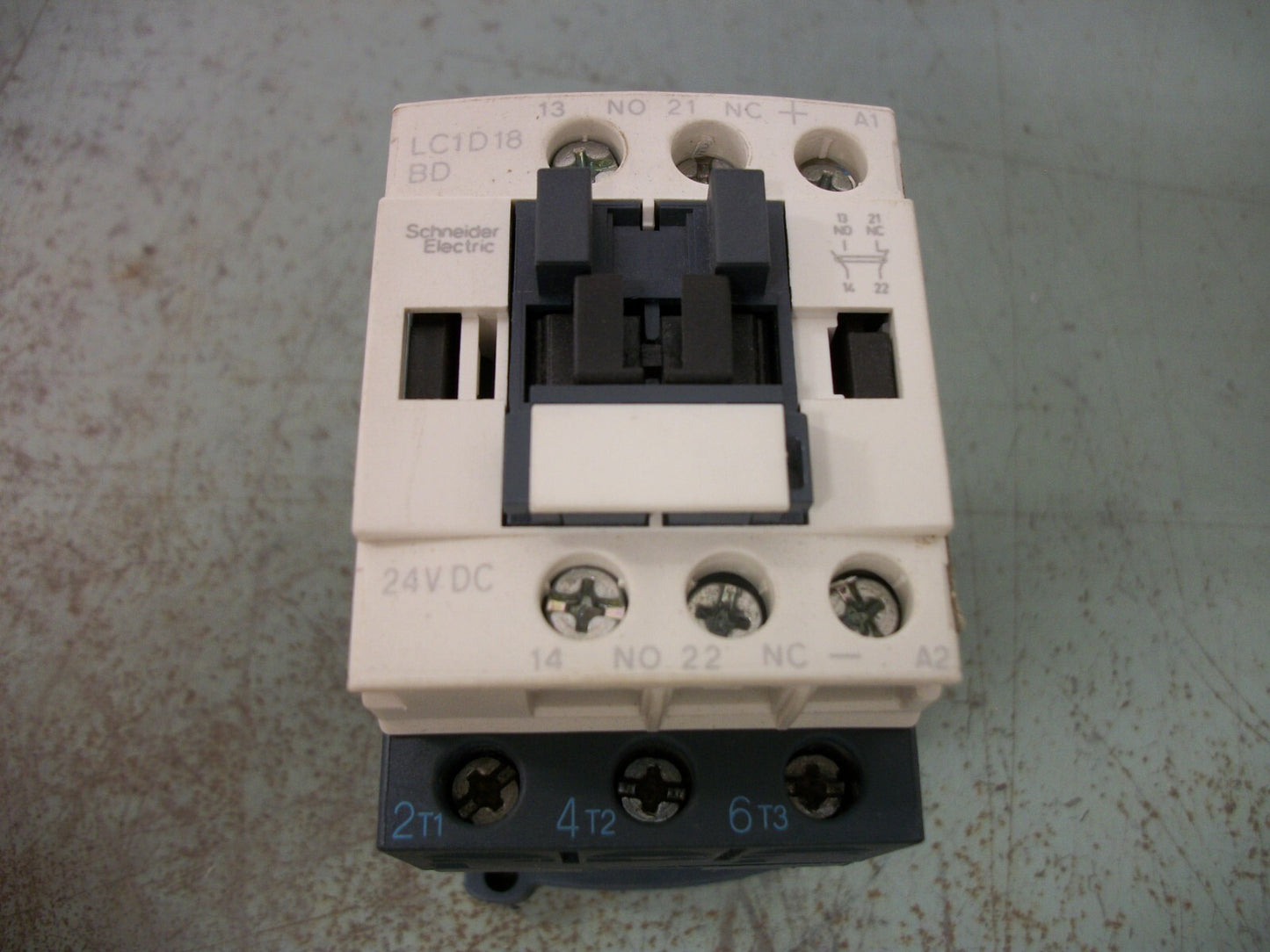 TELEMECANIQUE CONTACTOR LC1D18BD 24VCOIL 3PH 600V 15HP