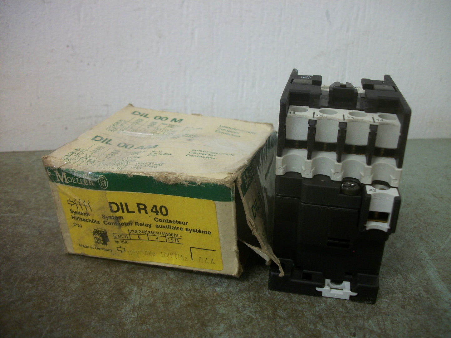 KLOCKNER-MOELLER INDUSTRIAL RELAY DILR40 120VCOIL 15AMP 600VOLT NIB