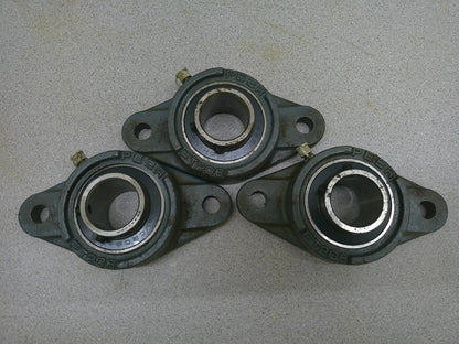PEER LOT OF 3 2-BOLT FLANGE PILLOW BLOCK BEARINGS FT206 1-1/4