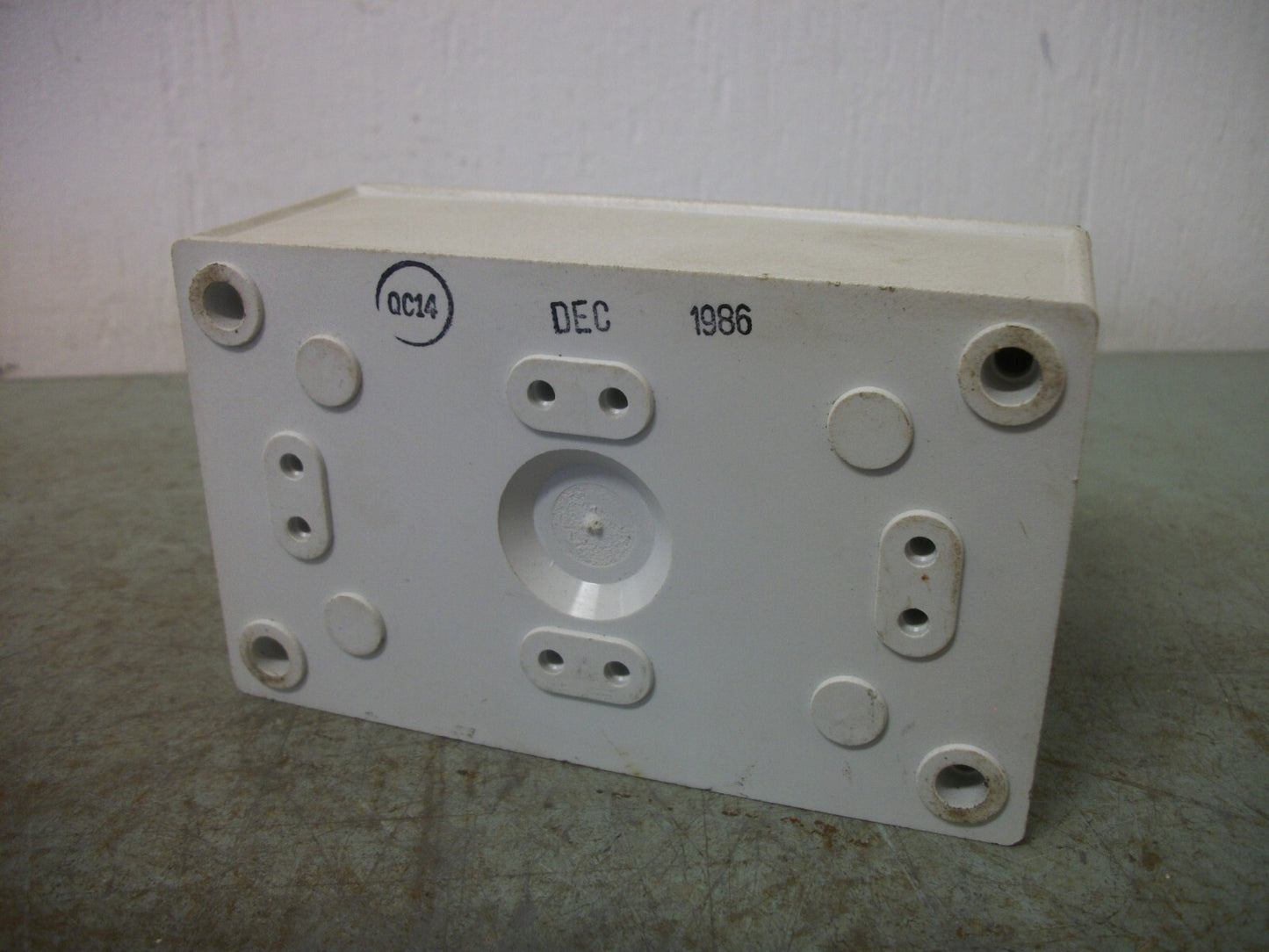 SESCO LOOP POWERED INDICATOR 18-LPI NOB