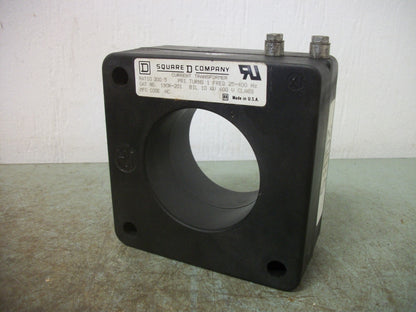 SQUARE D 200:5 RATIO CURRENT TRANSFORMER 180R-201 600VOLT NOB